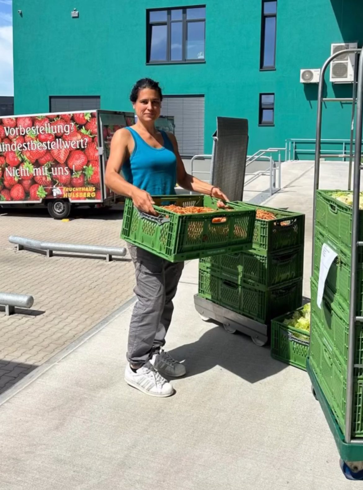 Übergabe verwertbarer Lebensmittelüberschüsse für den Tierschutz