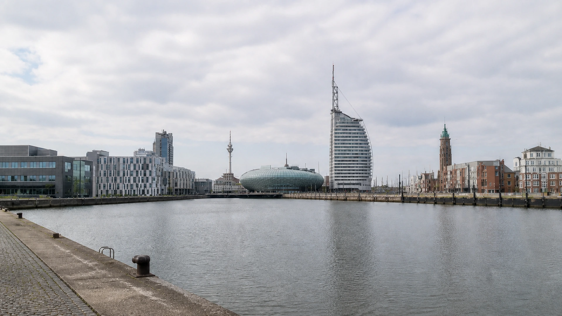 Havenwelten und Neuer Hafen in Bremerhaven