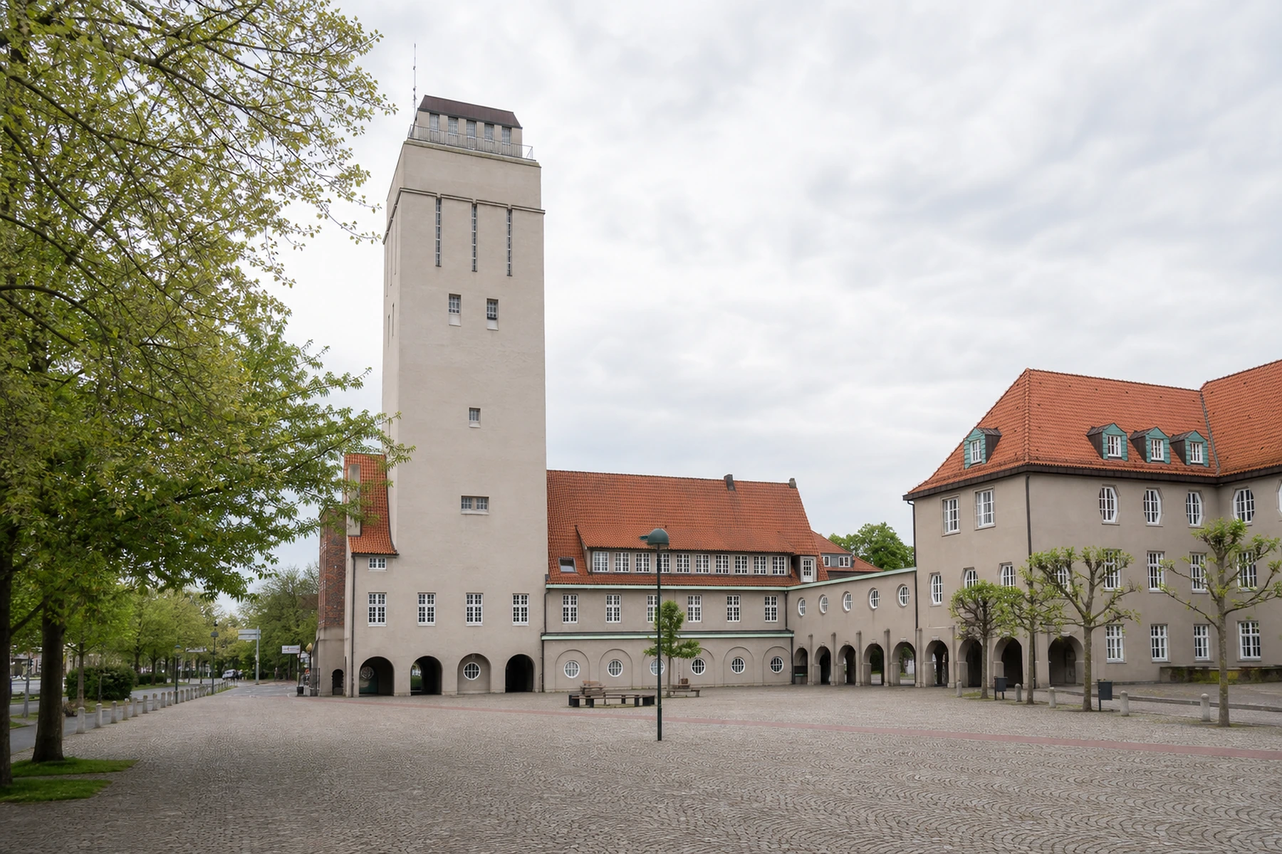 Rathausensemble mit Wasserturm in Delmenhorst